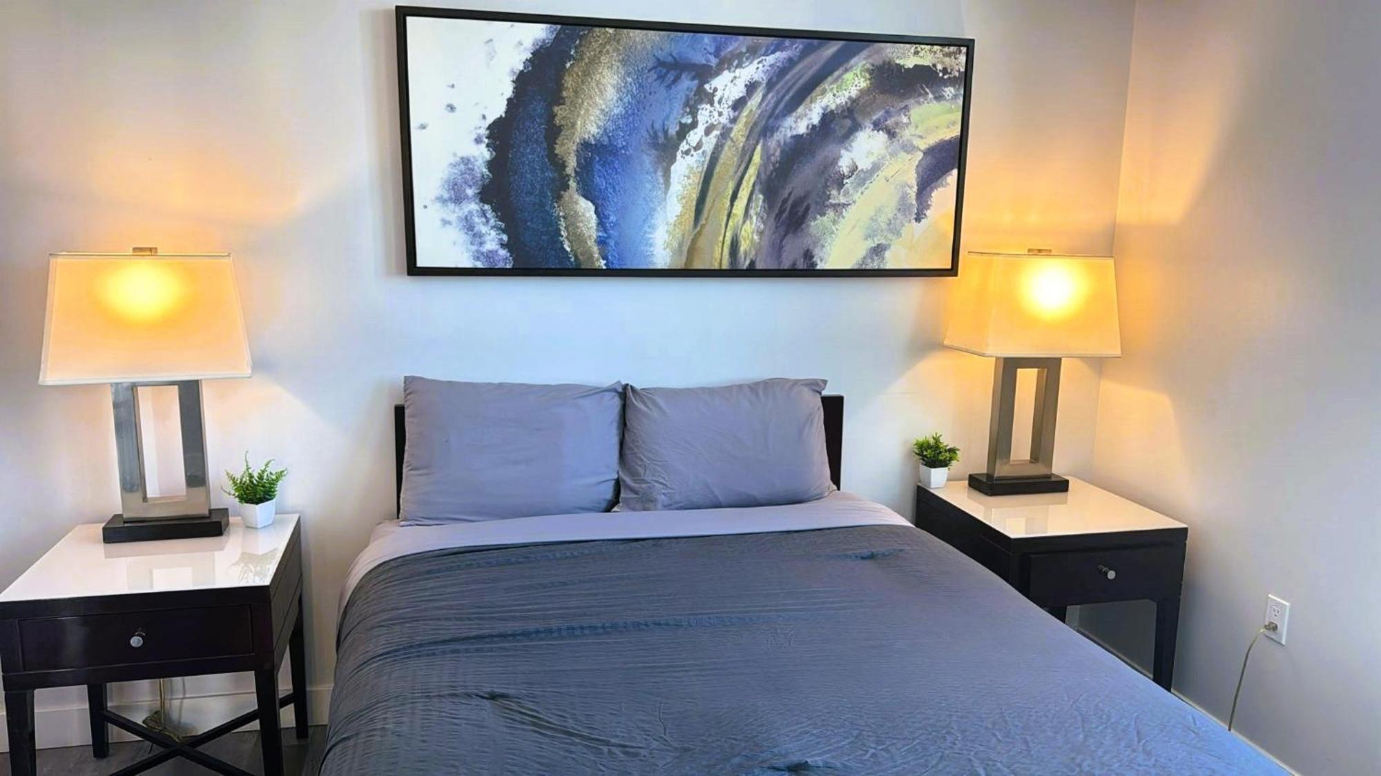 Aparthotel Stayspro - Hollywood Homes Minutes To Everything Spacious And Free Parking *